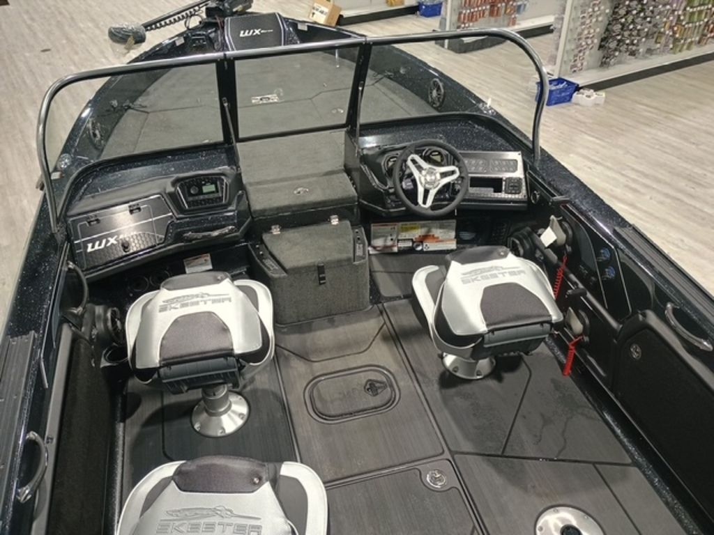 2025 Skeeter WX2200 - Sold Boat