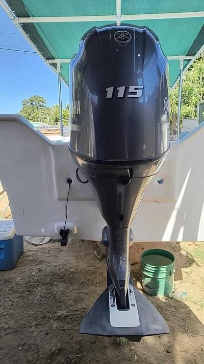 BOATZON | Slightly Used Yamaha 115HP 4-Stroke Outboard Motor Engine