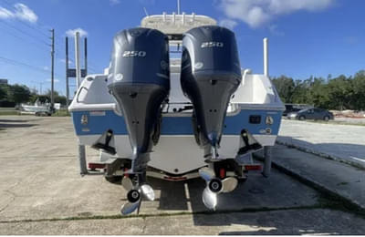 BOATZON | Slightly Used Yamaha 250HP 4-Stroke Outboard Motor Engine