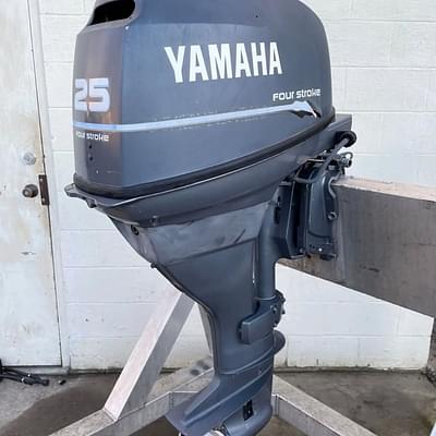 BOATZON | Slightly Used Yamaha 25HP 4 Stroke Outboard Engine