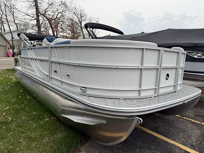 BOATZON | South Bay 220RS LE 2025 BOATZON | South Bay 220RS LE 2025