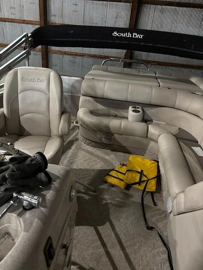 BOATZON | South Bay 722 CPTR 150HP SCISSOR TRAILER 2011 BOATZON | South Bay 722 CPTR 150HP SCISSOR TRAILER 2011