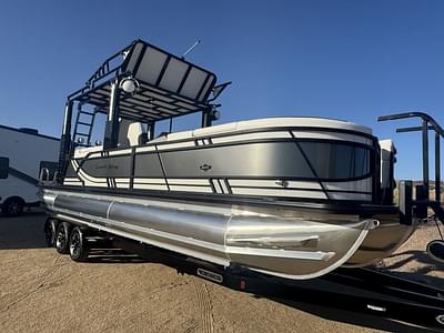 BOATZON | South Bay ASCENSION 529RS Rear Seating 30 2025 BOATZON | South Bay ASCENSION 529RS Rear Seating 30 2025