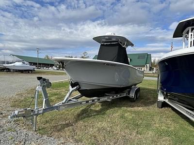 BOATZON | Sportsman 241 Heritage 2020