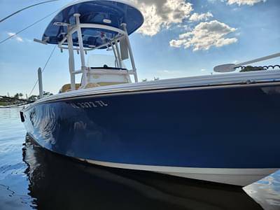BOATZON | Sportsman Heritage 211 Center Console 2023