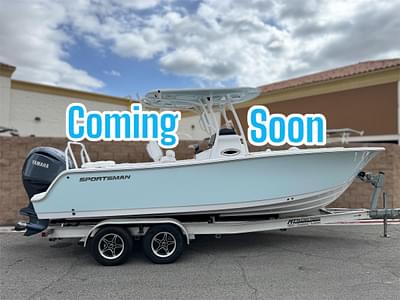 BOATZON | Sportsman Heritage 241 Center Console 2022