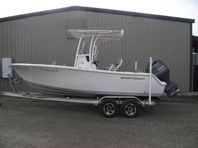 BOATZON | Sportsman Open 212 Center Console 2022