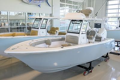 BOATZON | Sportsman Open 252 Center Console 2024