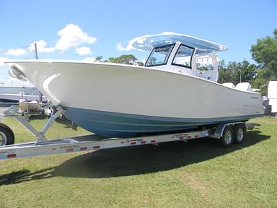 BOATZON | Sportsman Open 302 Center Console 2025
