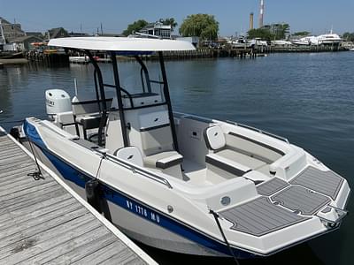BOATZON | 2025 Starcraft SVX 211 OB CC BOATZON | 2025 Starcraft SVX 211 OB CC