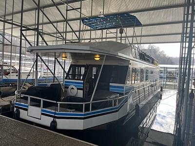 BOATZON | Stardust Cruisers 15 x 65 Houseboat 1988