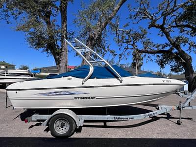 BOATZON | Stingray 195 RX w Trailer  WAKEBOARD TOWER  FRESH WATER USE 2012