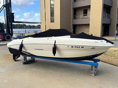 BOATZON | Stingray 214LR 2014