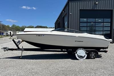 BOATZON | Stingray 225 SE 2021 BOATZON | Stingray 225 SE 2021