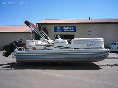 BOATZON | Sun Tracker 21ft Party Barge 2011 BOATZON | Sun Tracker 21ft Party Barge 2011