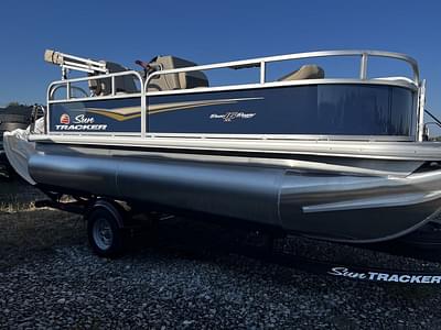 BOATZON | Sun Tracker Bass Buggy 16 XL Select 2025