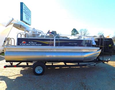 BOATZON | Sun Tracker Bass Buggy 16 XL Select 2025