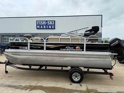 BOATZON | Sun Tracker Bass Buggy 18 DLX 2022