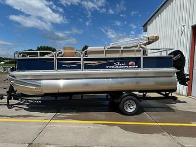 BOATZON | Sun Tracker Bass Buggy 18 DLX 2025 BOATZON | Sun Tracker Bass Buggy 18 DLX 2025