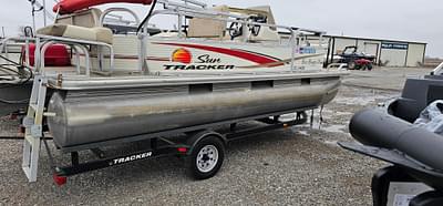 BOATZON | 2010 Sun Tracker BB-18