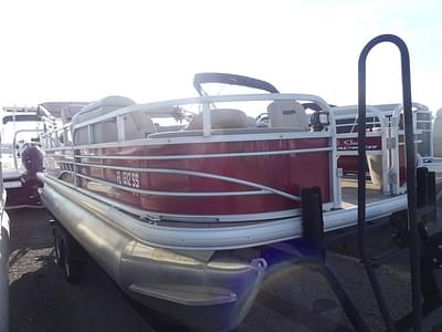 BOATZON | Sun Tracker Fishin Barge 20 DLX 2020