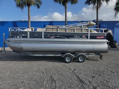 BOATZON | Sun Tracker Fishin Barge 20 DLX 2023