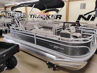 BOATZON | 2024 Sun Tracker Fishin. Barge 20 DLX