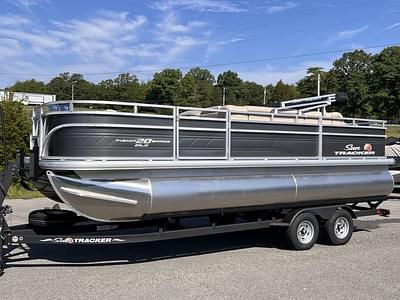 BOATZON | Sun Tracker Fishin Barge 20 DLX 2024