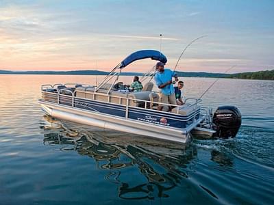 BOATZON | Sun Tracker Fishin Barge 22 DLX 2026