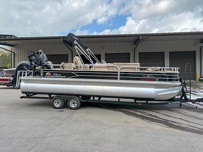 BOATZON | Sun Tracker Fishin Barge 24 DLX 2019