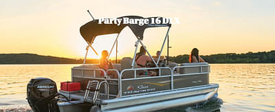 BOATZON | Sun Tracker Party Barge 16 DLX 2026