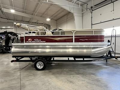 BOATZON | Sun Tracker Party Barge 18 DLX 2024 BOATZON | Sun Tracker Party Barge 18 DLX 2024