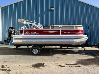 BOATZON | Sun Tracker Party Barge 18 DLX 2025