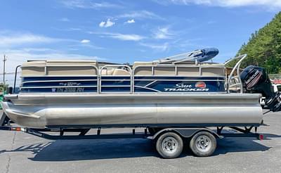 BOATZON | Sun Tracker Party Barge 20 DLX 2019