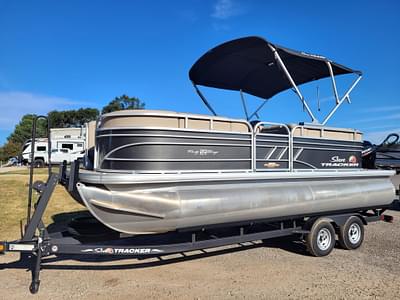 BOATZON | Sun Tracker Party Barge 20 DLX 2023