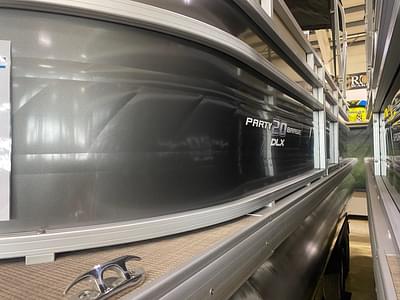 BOATZON | 2024 Sun Tracker Party Barge 20 DLX