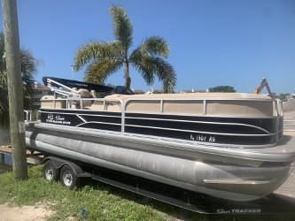 BOATZON | 2017 Sun Tracker Party Barge 22 DLX BOATZON | 2017 Sun Tracker Party Barge 22 DLX