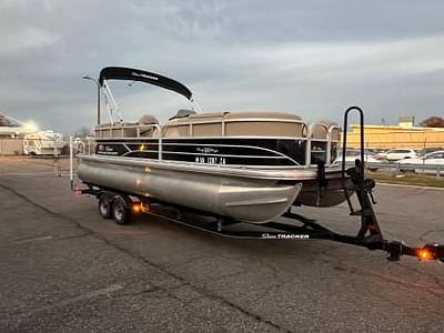 BOATZON | 2018 Sun Tracker Party Barge 22 DLX BOATZON | 2018 Sun Tracker Party Barge 22 DLX