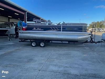 BOATZON | Sun Tracker Party Barge 22 DLX