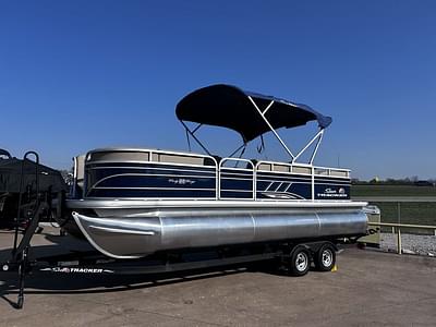 BOATZON | Sun Tracker Party Barge 22 RF XP3 2021