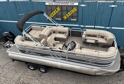 BOATZON | Sun Tracker Party Barge 22 RF XP3 TriToon 2023