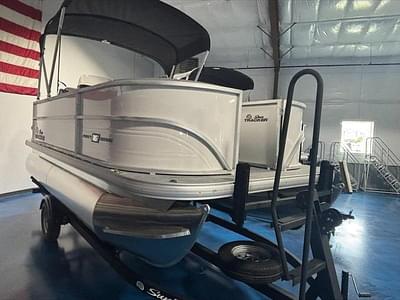 BOATZON | Sun Tracker PB 16 DLX 2026
