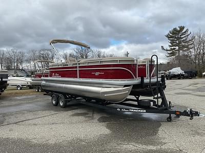 BOATZON | Sun Tracker PB 22 DLX 2025