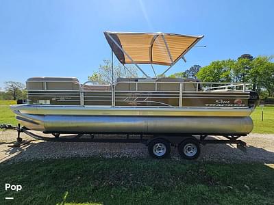 BOATZON | Sun Tracker SF 22 DLX