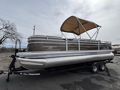 BOATZON | Sun Tracker Sportfish 22 DLX 2026