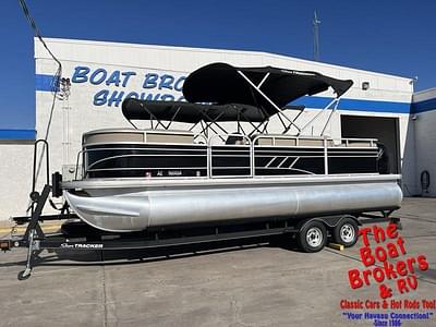 BOATZON | sun-tracker,tracker Party Barge 22DLX 2020