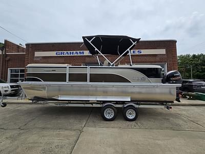BOATZON | SunCatcher Select 22RC 2024 BOATZON | SunCatcher Select 22RC 2024