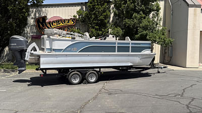 BOATZON | SunCatcher Select 322FC 2023 BOATZON | SunCatcher Select 322FC 2023