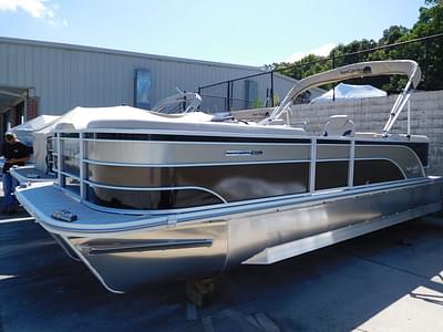 BOATZON | SunCatcher Select 324RC 2024 BOATZON | SunCatcher Select 324RC 2024