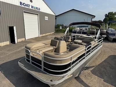 BOATZON | SunCatcher V322 RF Tritoon Pontoon 2016 BOATZON | SunCatcher V322 RF Tritoon Pontoon 2016
